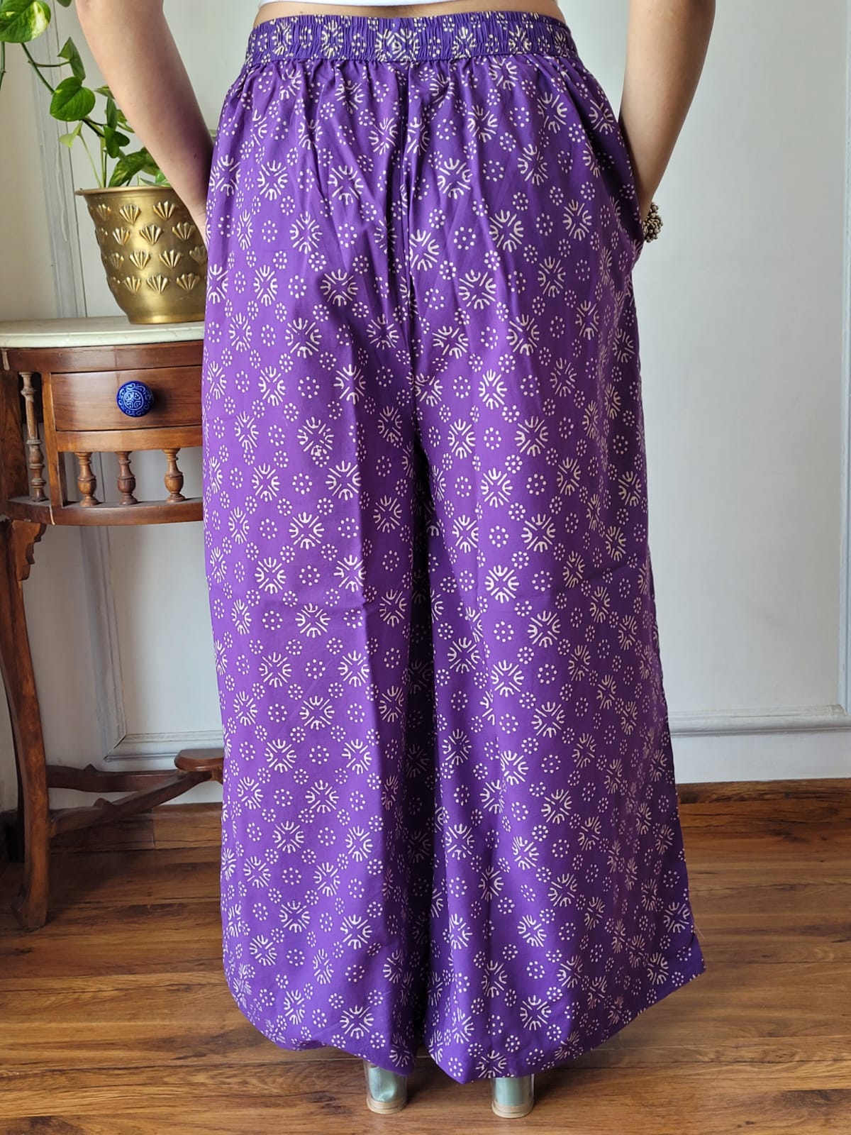 Aavriti Vibrant Purple Floral Booti Bagru Hand Block Printed Cotton Palazzo Pant