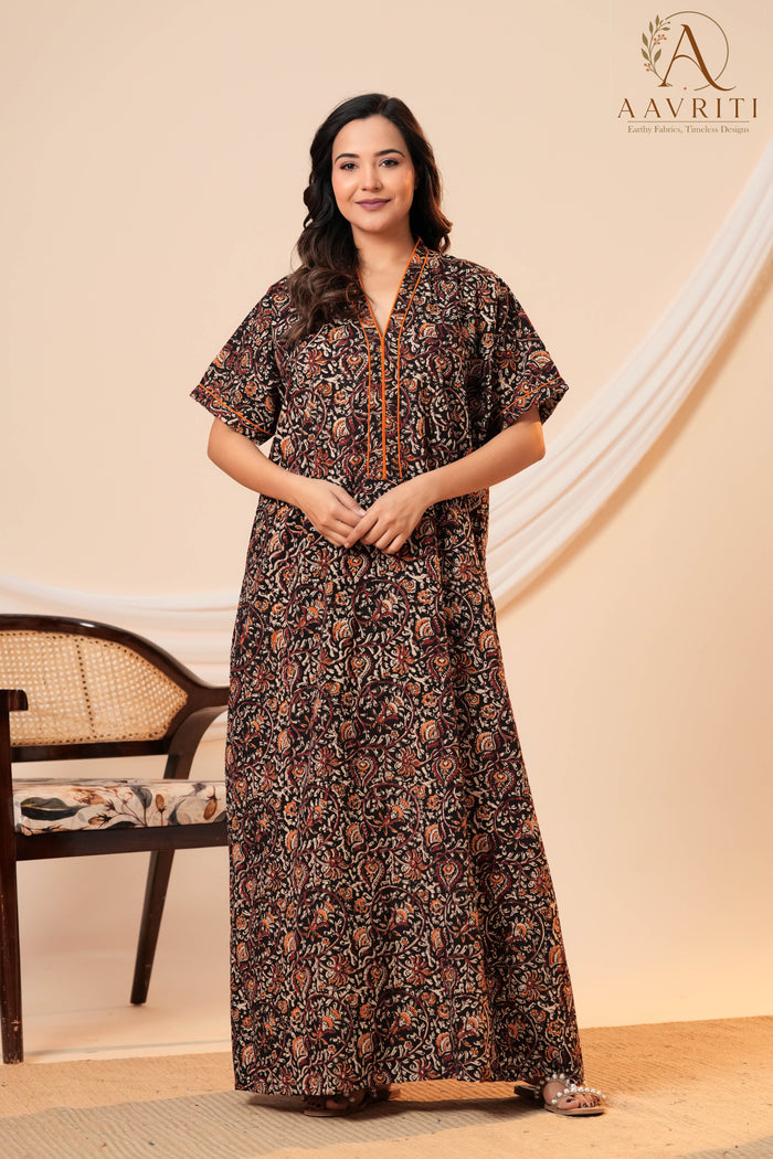 Title: Aavriti Dark Floral Jaal Hand Block Printed Cotton Kaftan