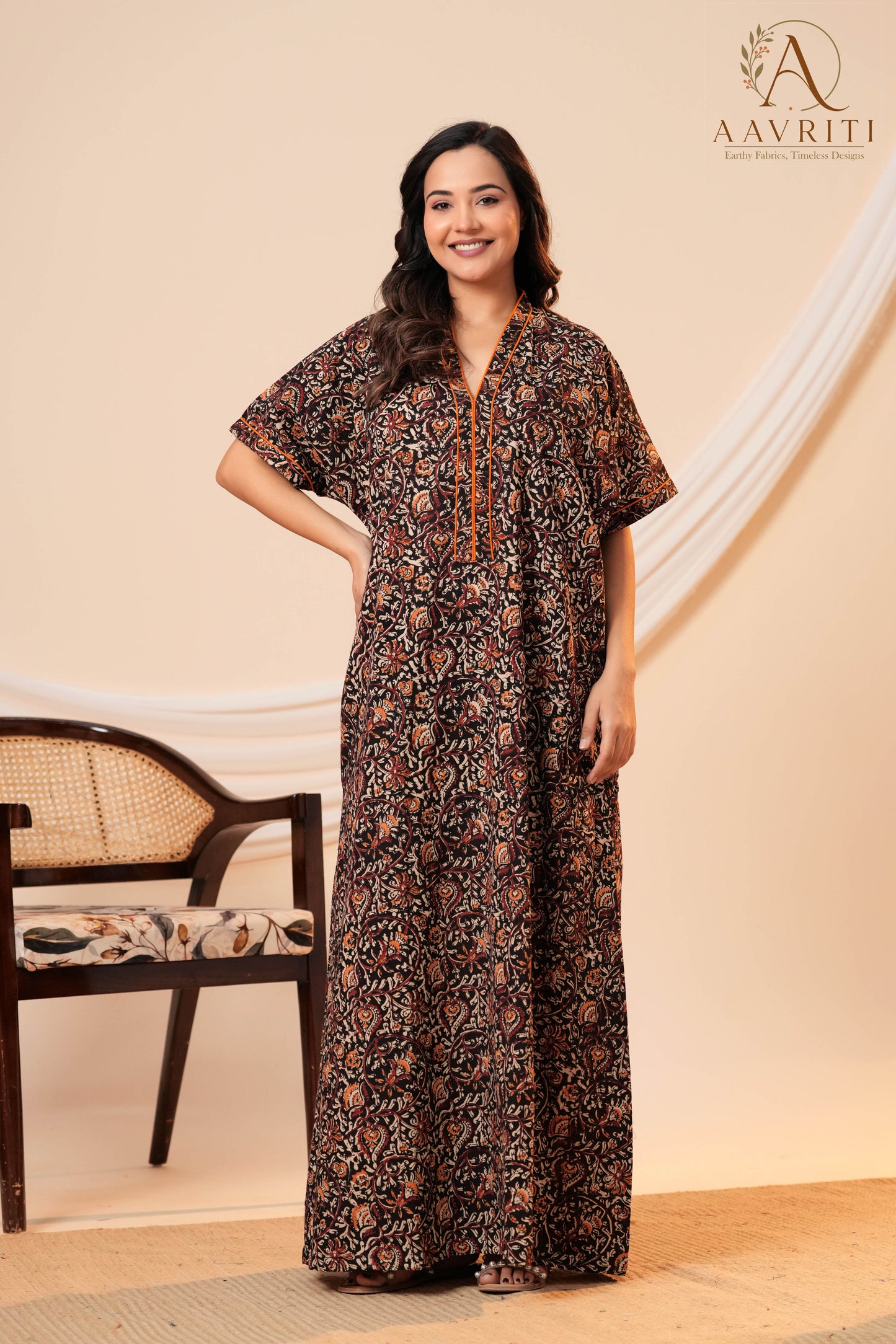 Title: Aavriti Dark Floral Jaal Hand Block Printed Cotton Kaftan