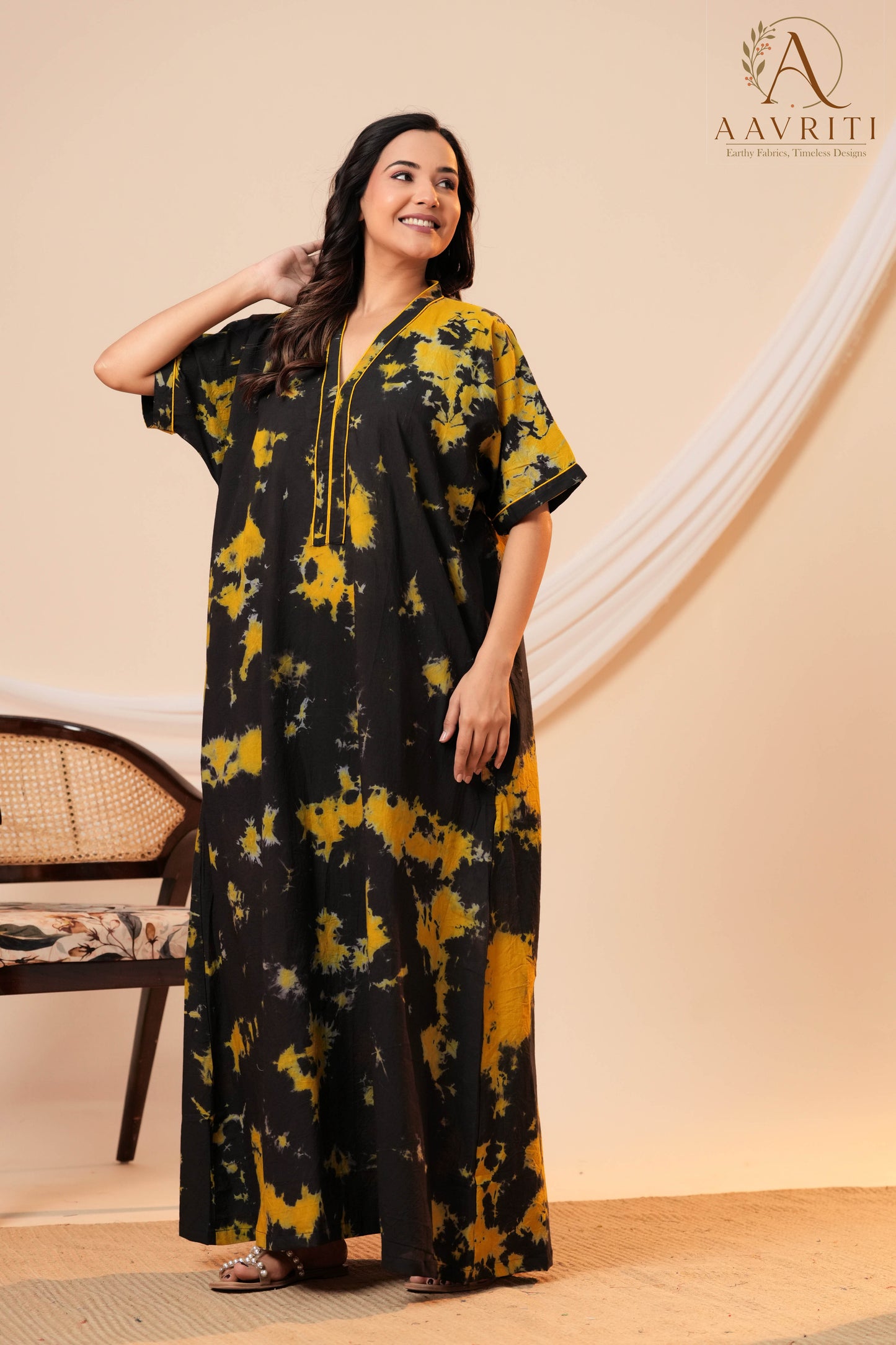 Aavriti Black and Yellow Abstract Tie-Dye Motif Hand Block Printed Cotton Kaftan