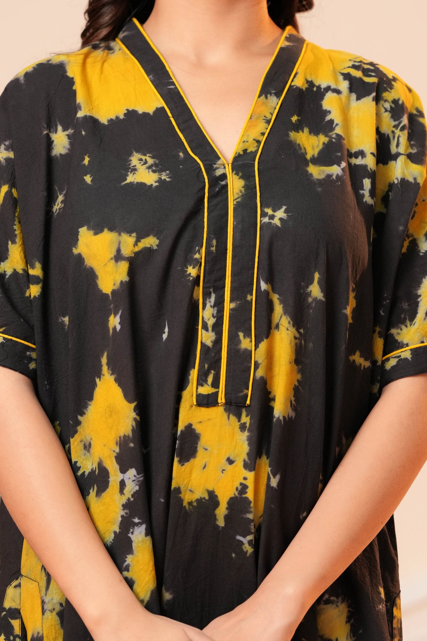 Aavriti Black and Yellow Abstract Tie-Dye Motif Hand Block Printed Cotton Kaftan