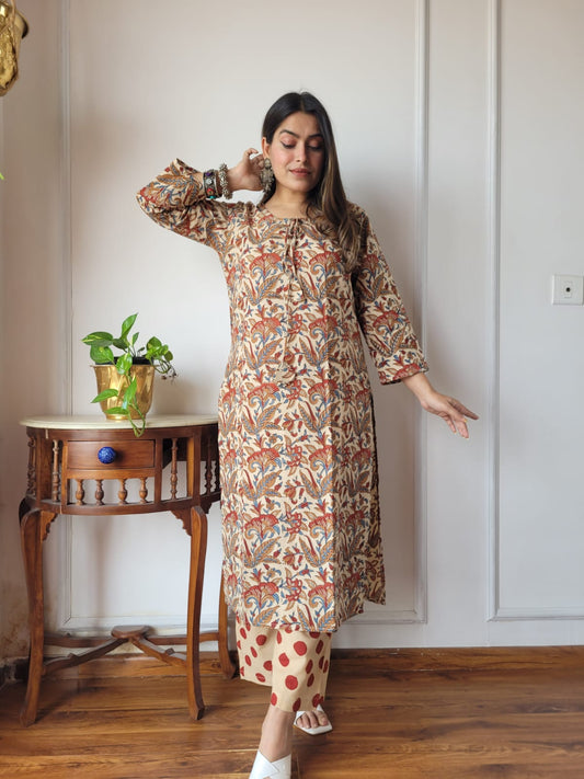 Aavriti Cream Kalamkari Multi-Floral Dori Kurta Pant Set