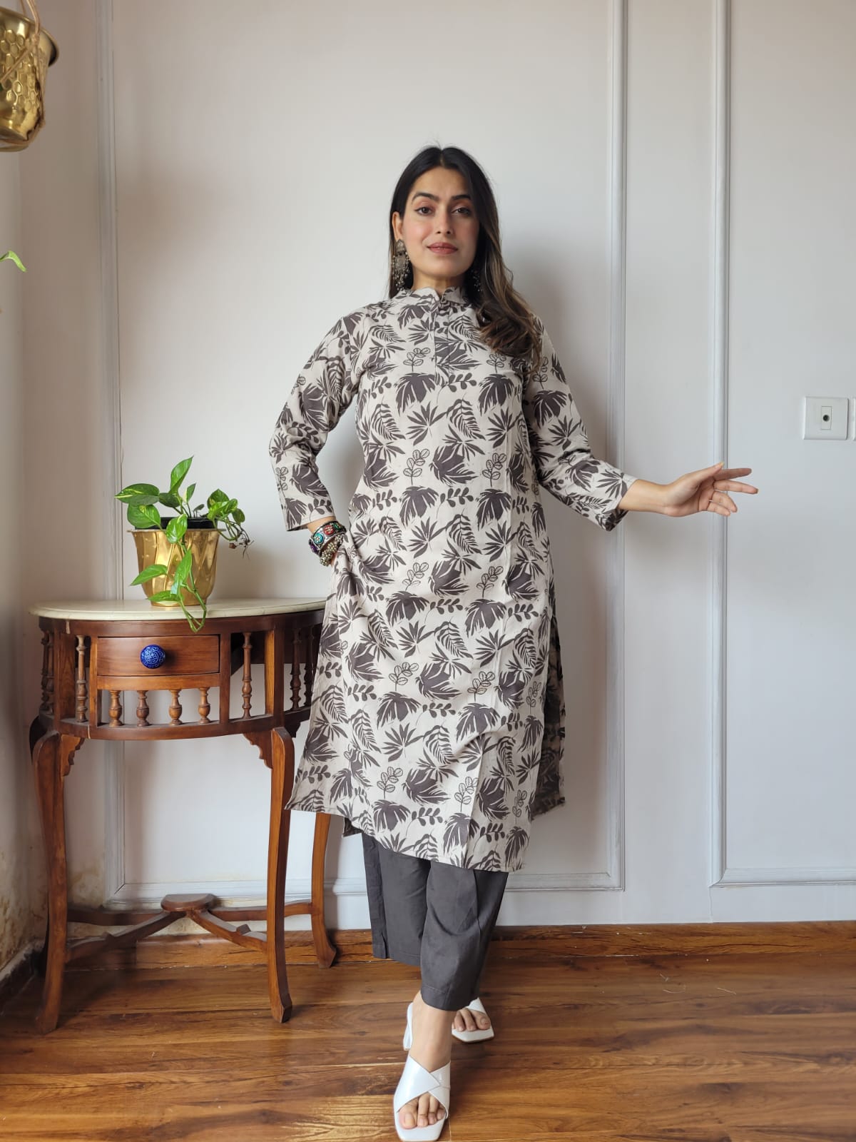 Deep Indigo Geometric Buti Kurta Pant Set